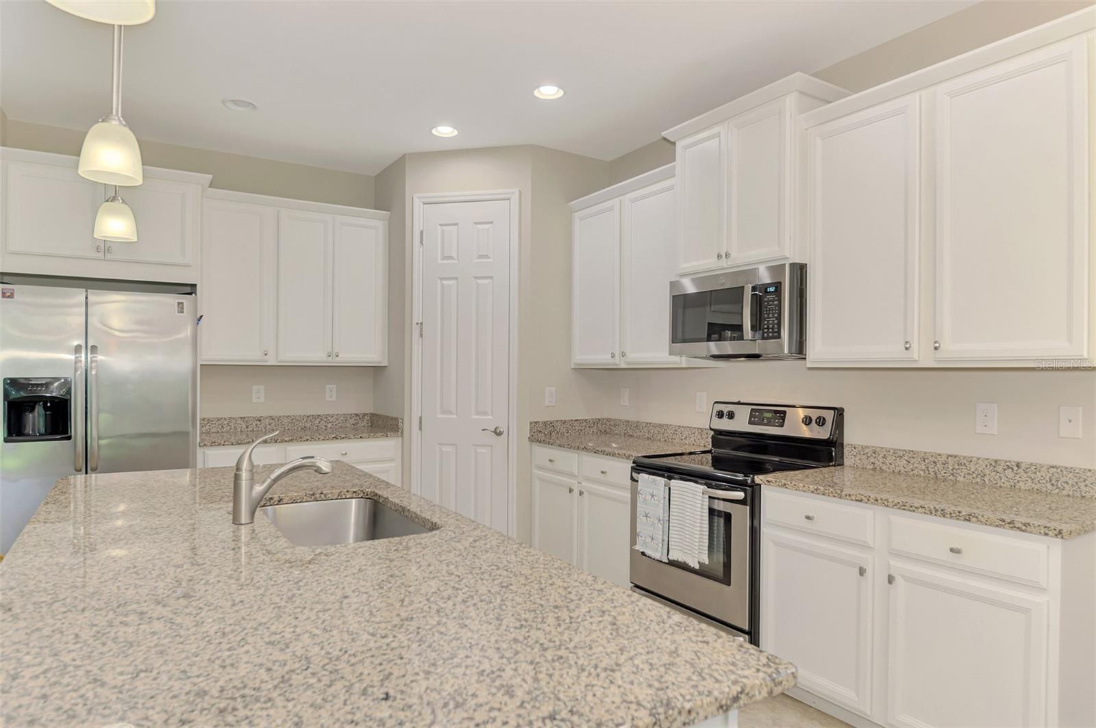11662 PARROTFISH ST — photo 22