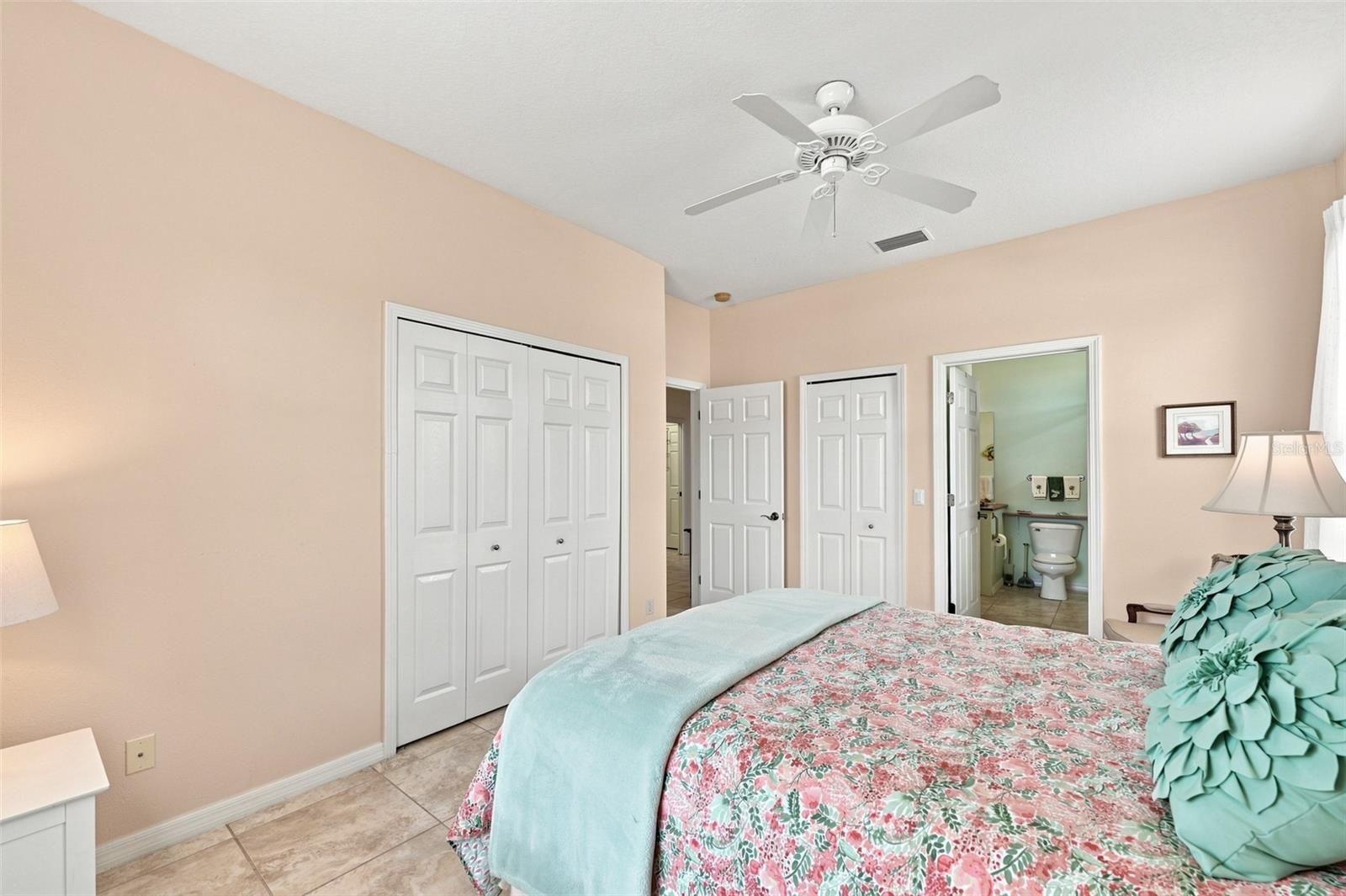 216 SILVER FALLS DR — photo 45