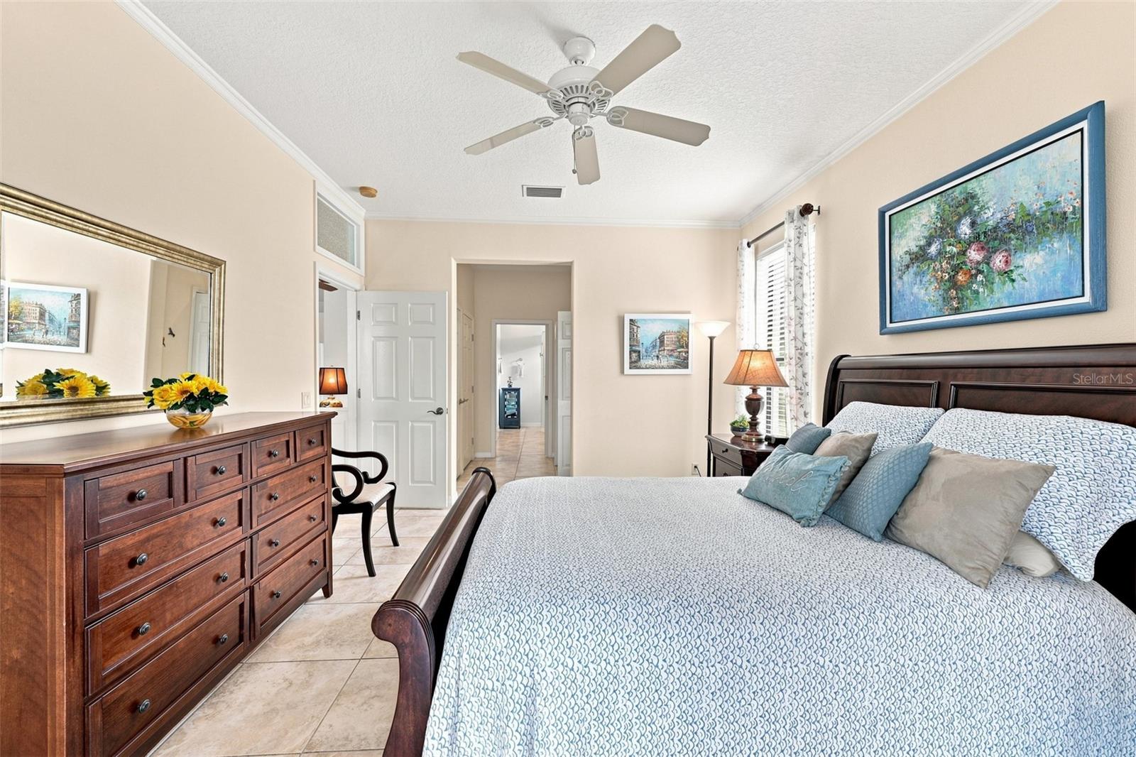 216 SILVER FALLS DR — photo 35