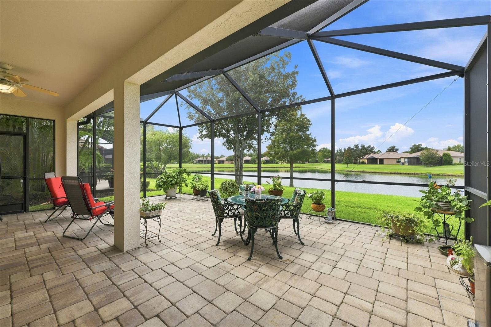 216 SILVER FALLS DR — photo 3