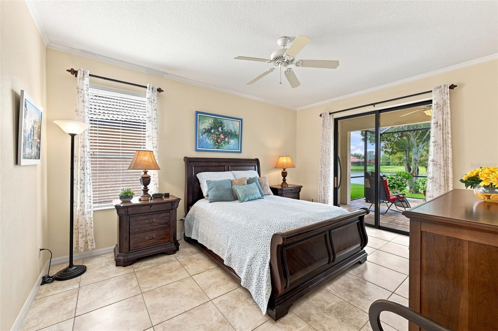 216 SILVER FALLS DR — photo 33