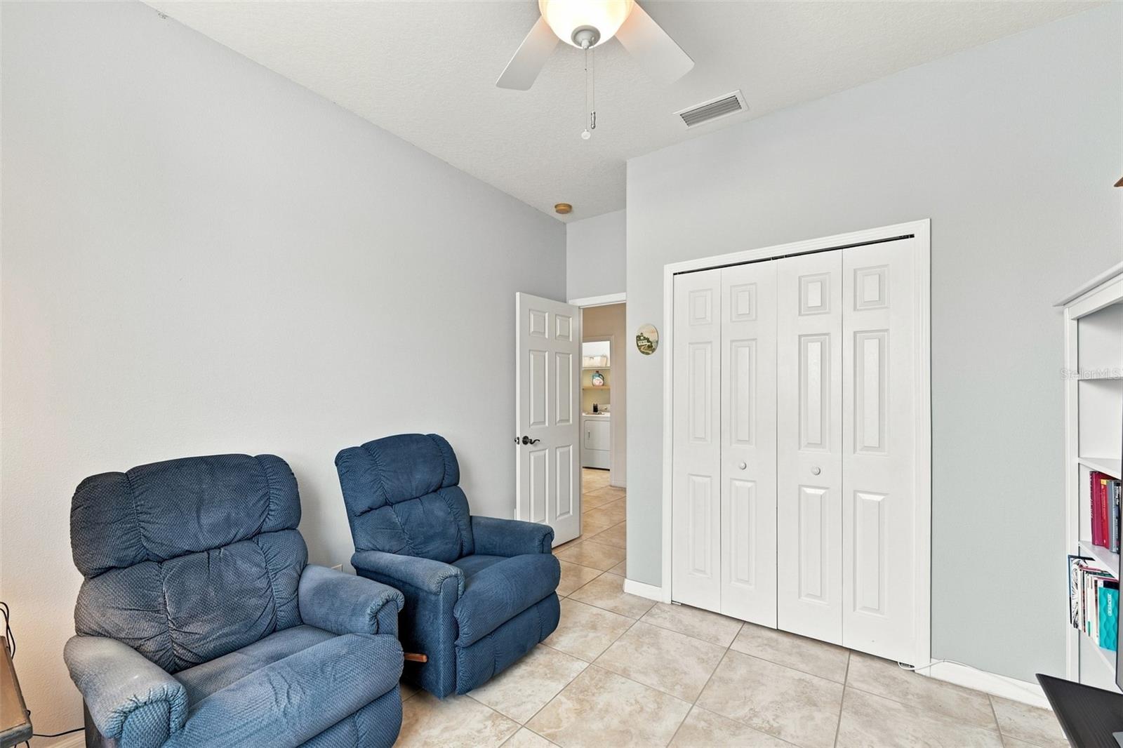 216 SILVER FALLS DR — photo 52