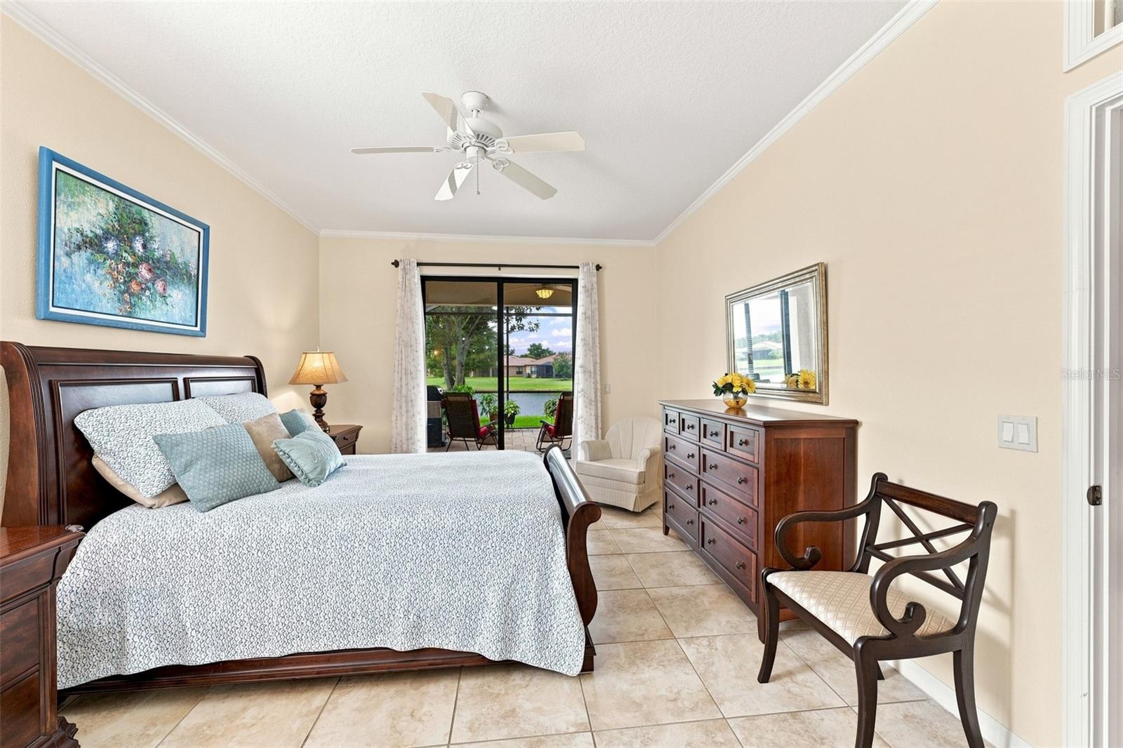 216 SILVER FALLS DR — photo 34