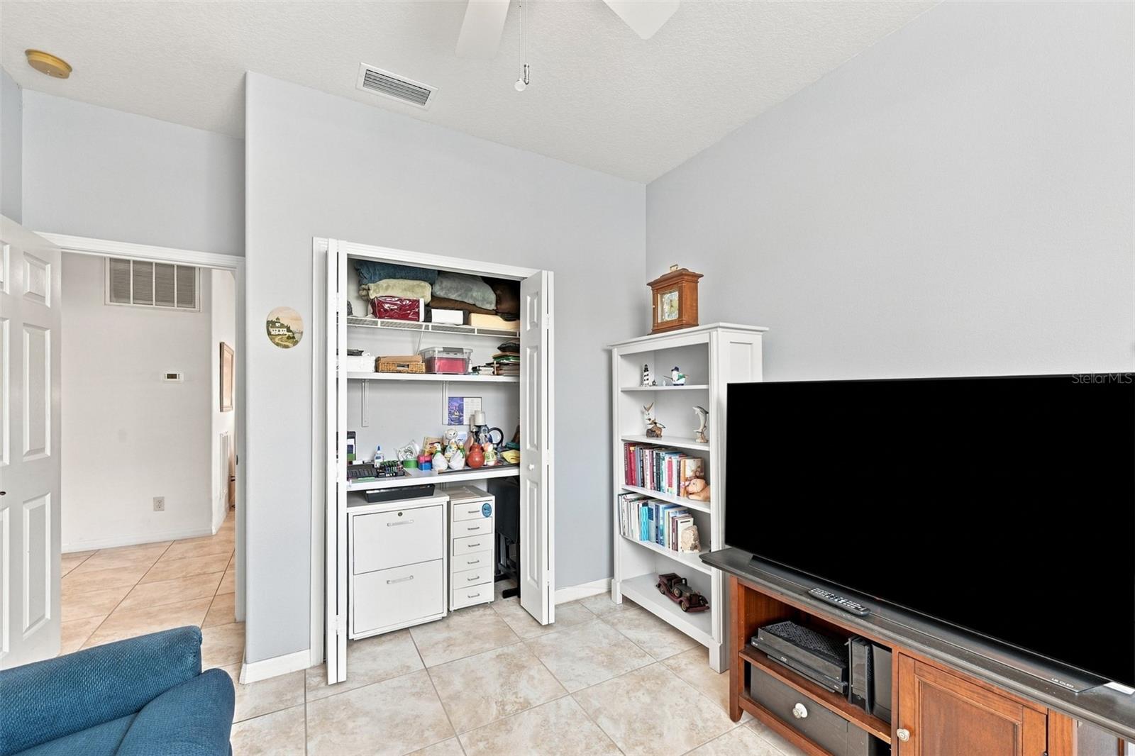 216 SILVER FALLS DR — photo 51