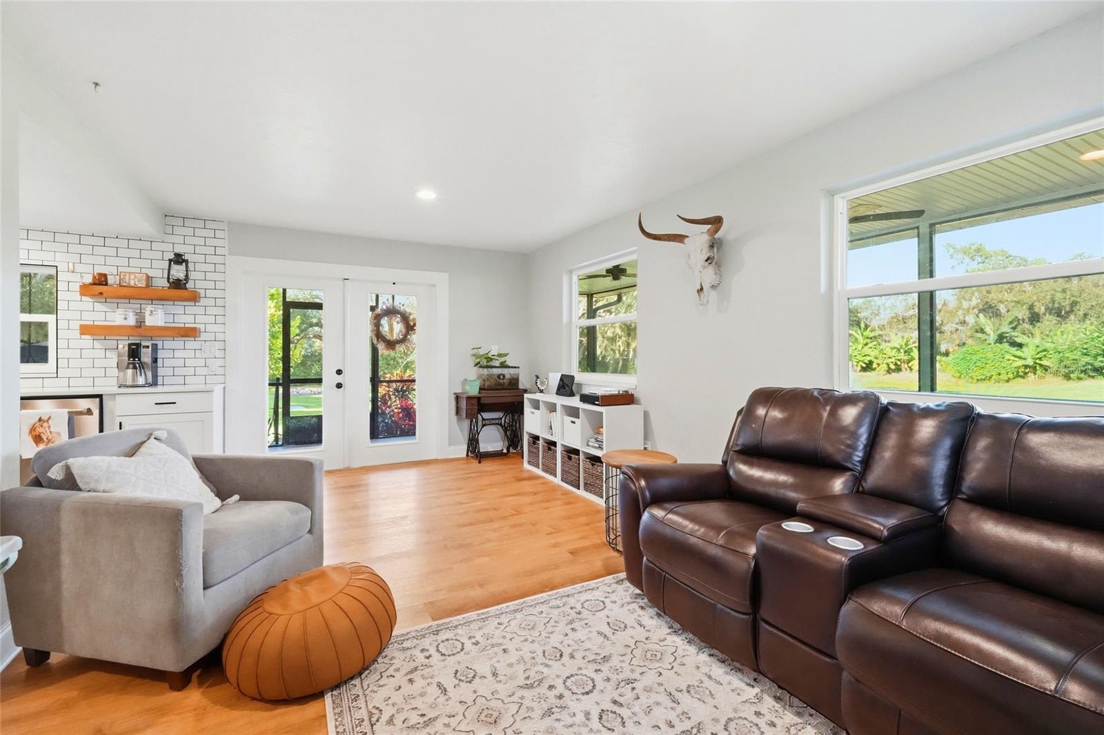 1132 LENA LN — photo 17