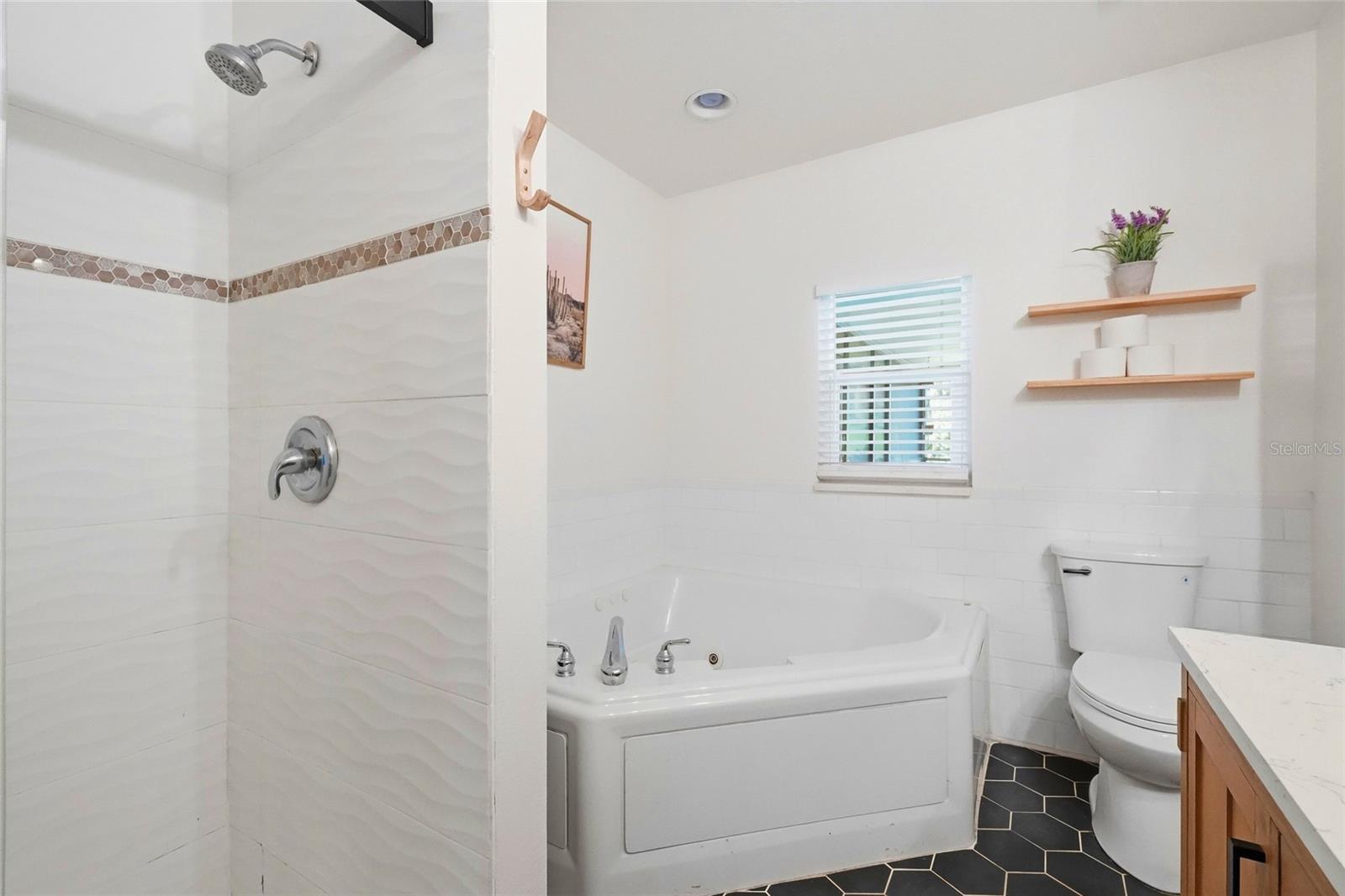 1132 LENA LN — photo 38