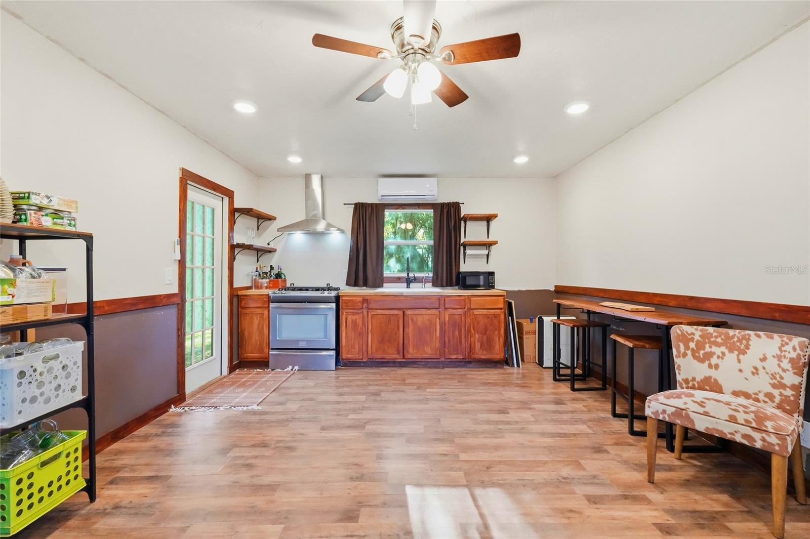 1132 LENA LN — photo 58