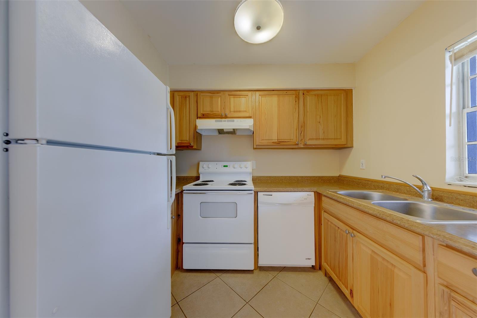 8301 BARDMOOR BLVD #110 — photo 10