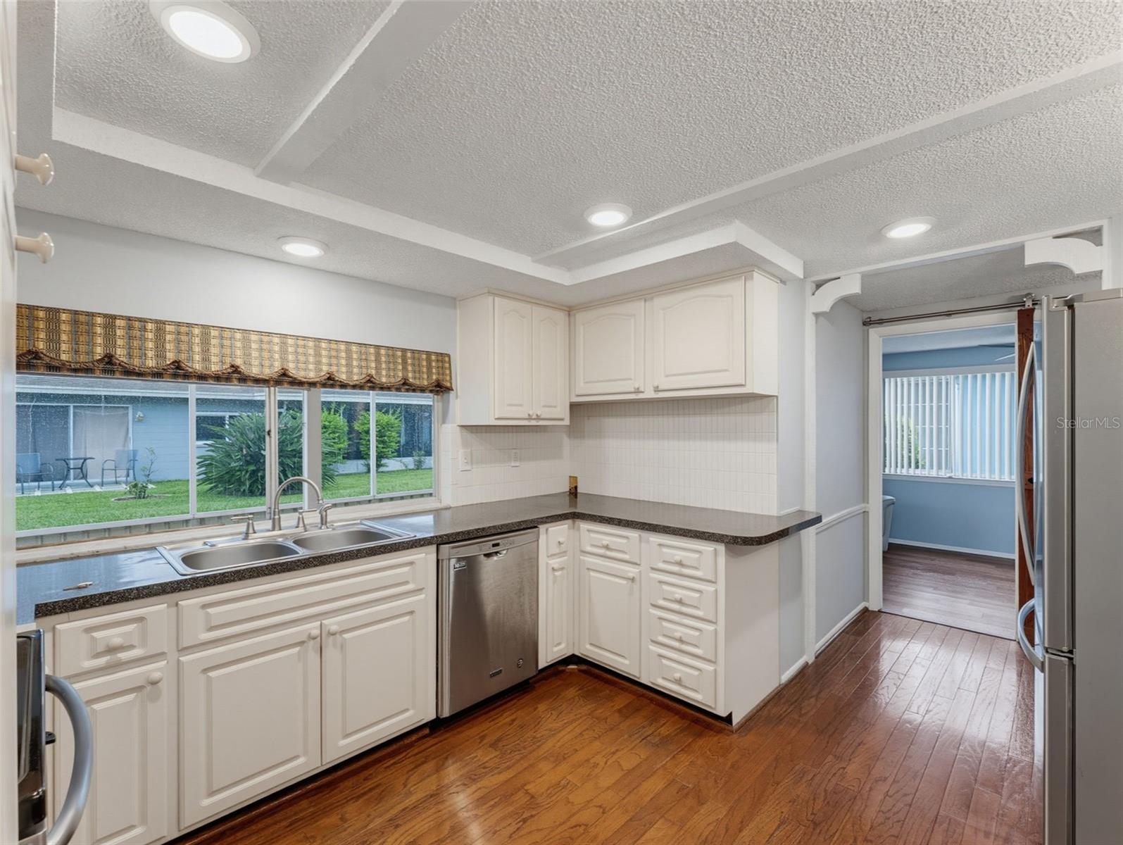 12205 SILK OAK LN — photo 29