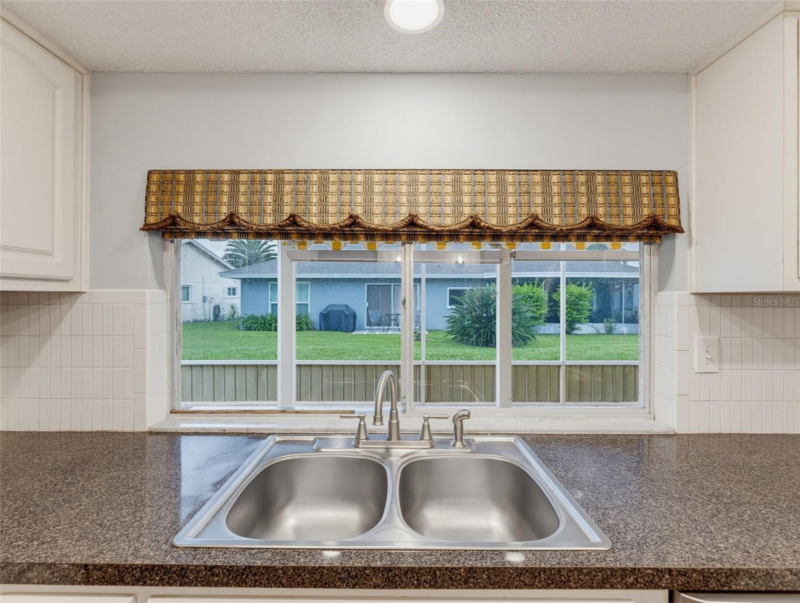 12205 SILK OAK LN — photo 33