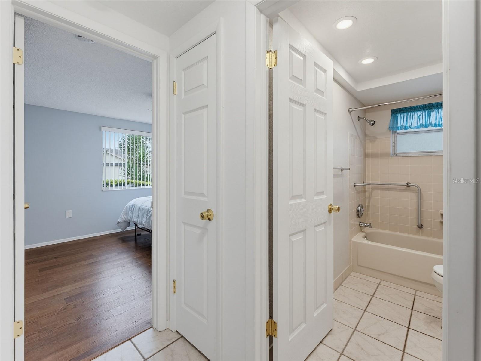 12205 SILK OAK LN — photo 23