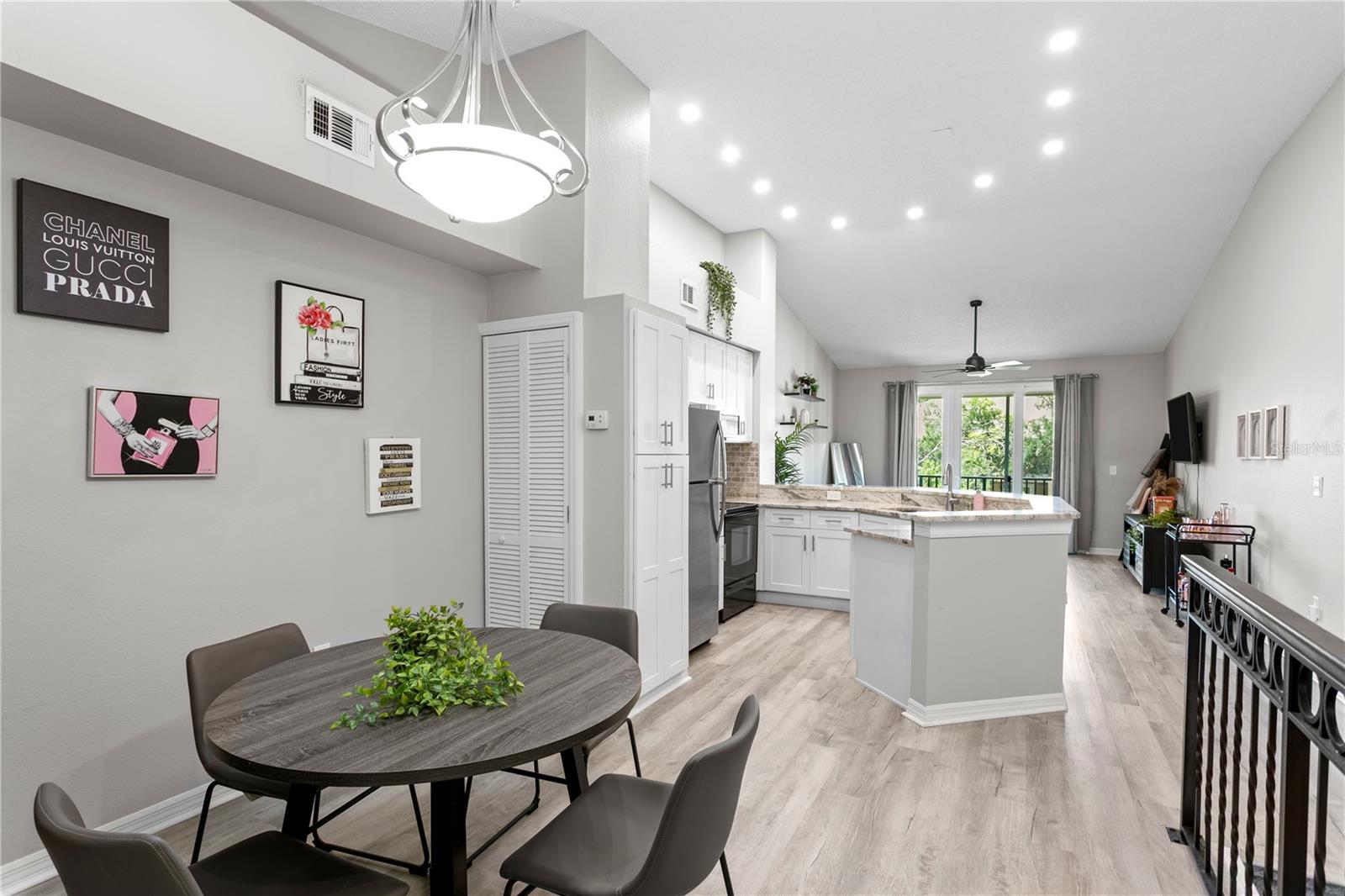 1040 NORMANDY TRACE RD — photo 8
