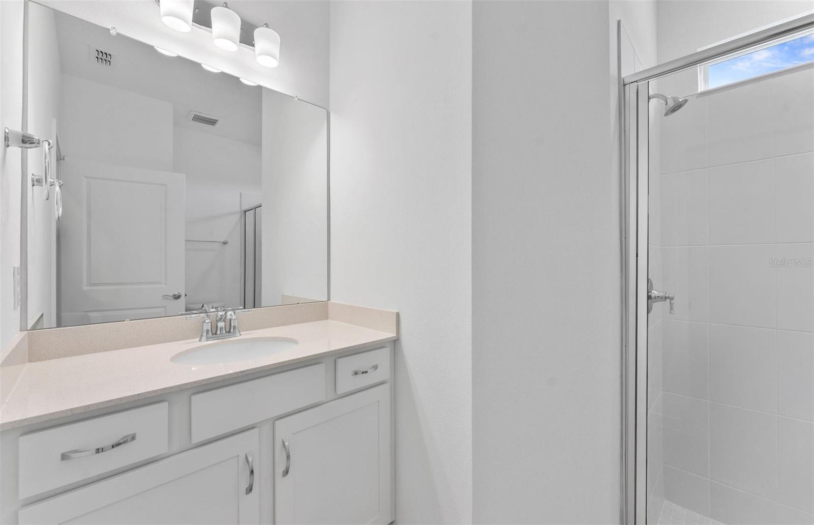 37385 CLINCH CIR — photo 13