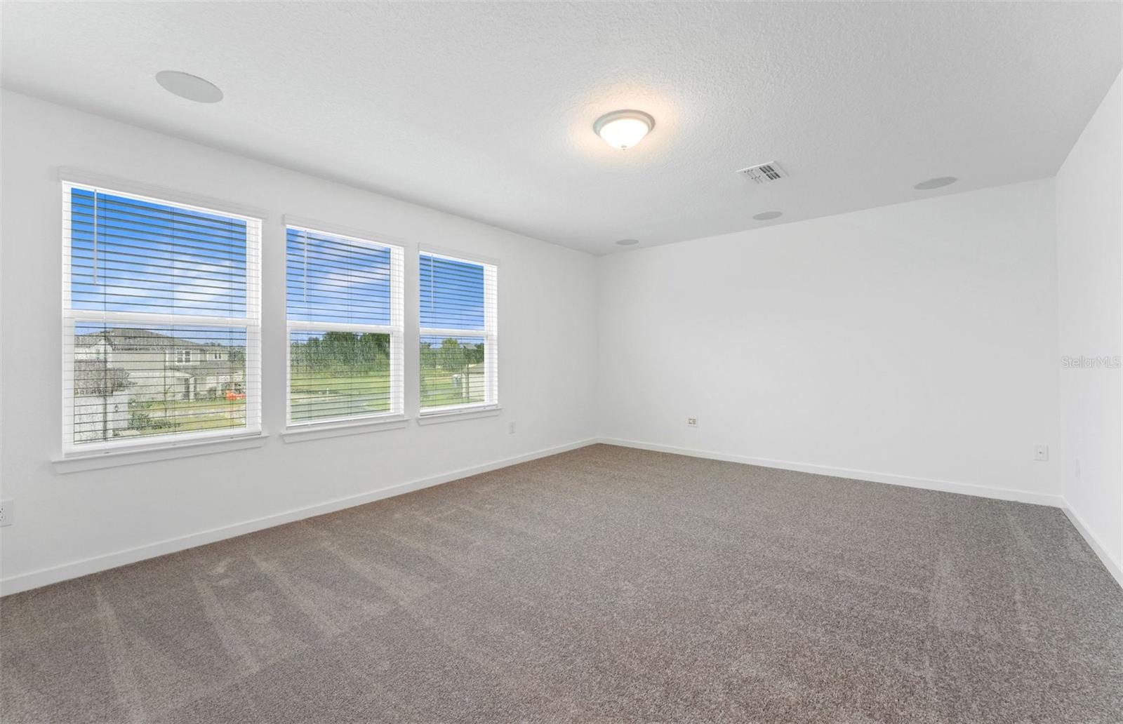 37385 CLINCH CIR — photo 15