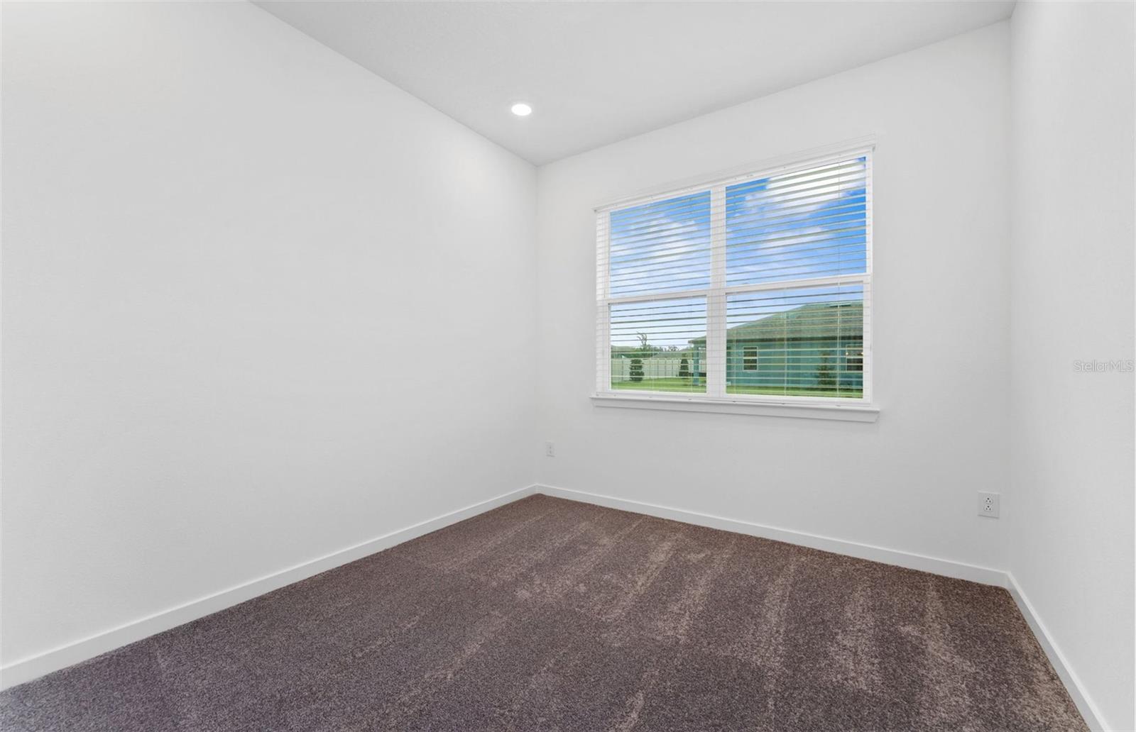 37385 CLINCH CIR — photo 14