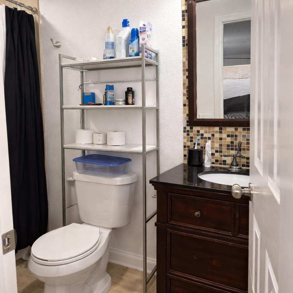 1021 FAIRBURN AVE — photo 3