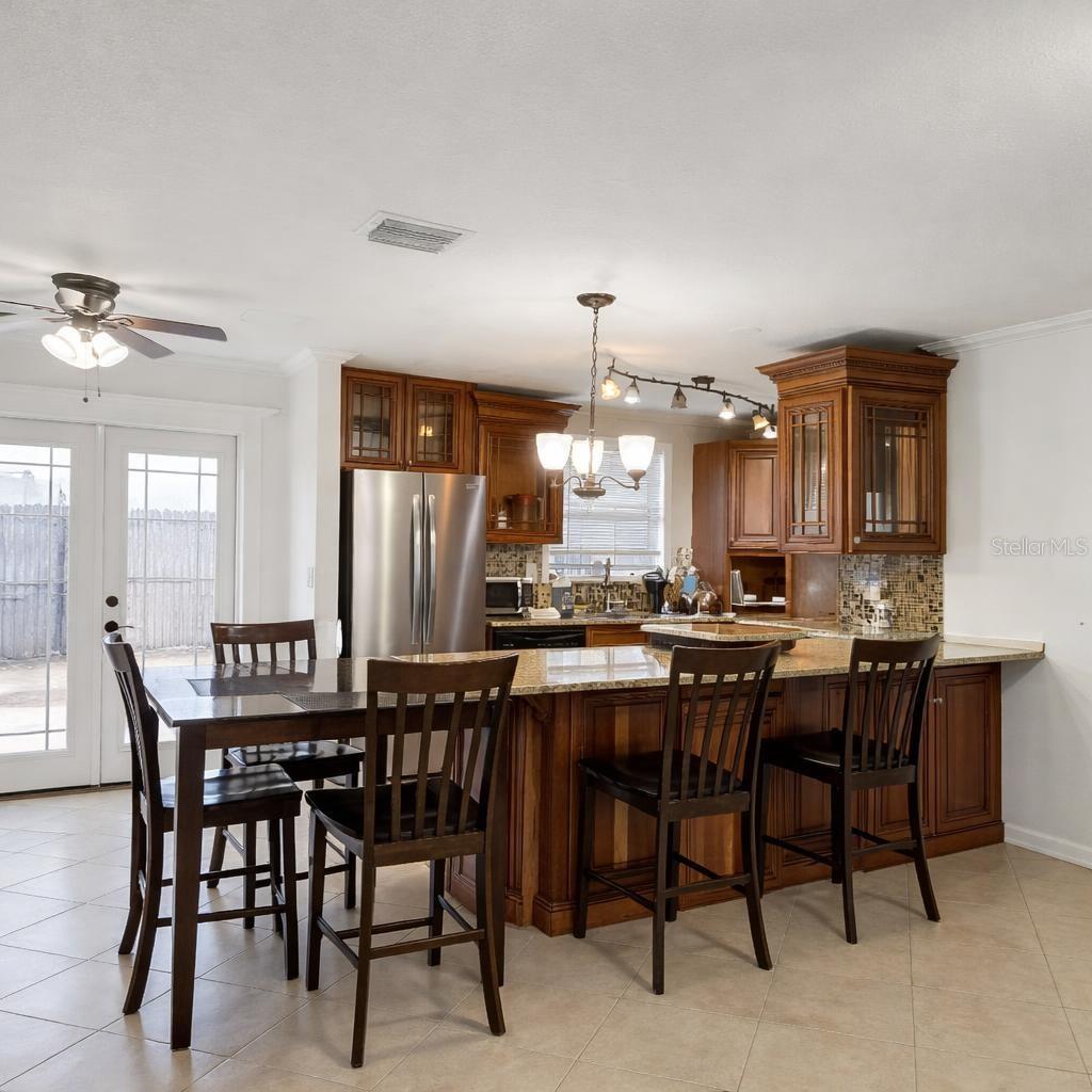 1021 FAIRBURN AVE — photo 21