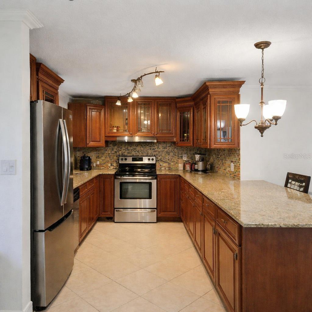 1021 FAIRBURN AVE — photo 19