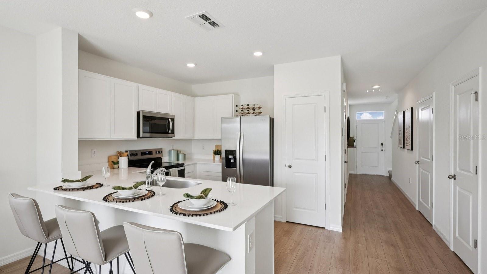 6605 S RICHARD AVE — photo 12