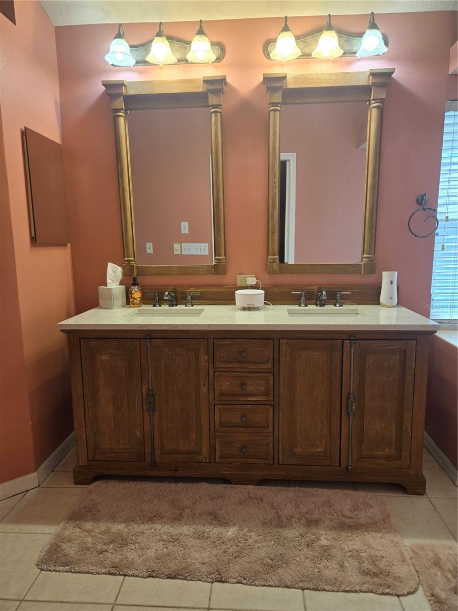 31329 WRENCREST DR — photo 13