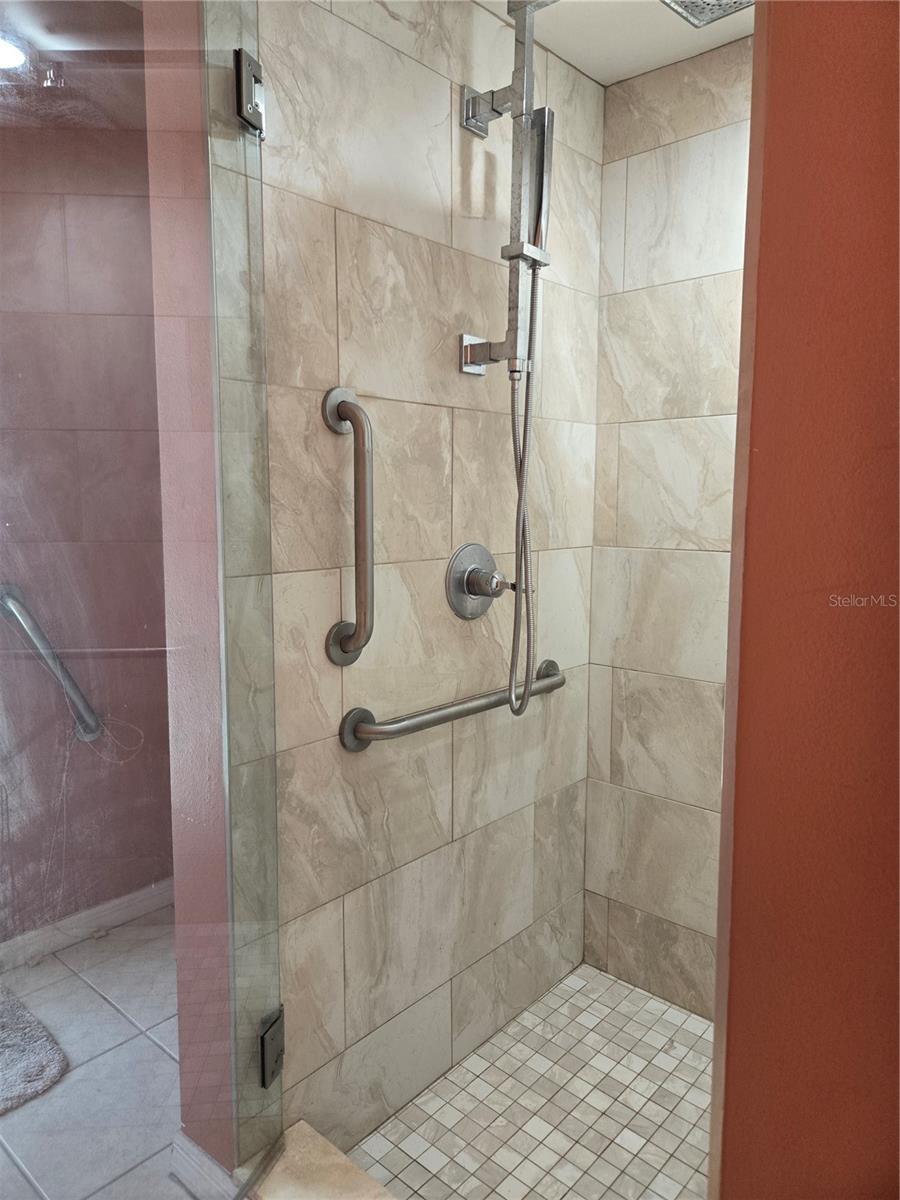 31329 WRENCREST DR — photo 15
