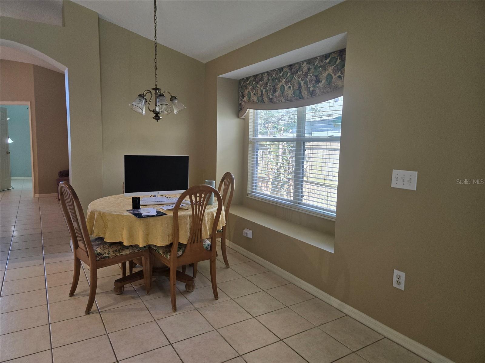 31329 WRENCREST DR — photo 6