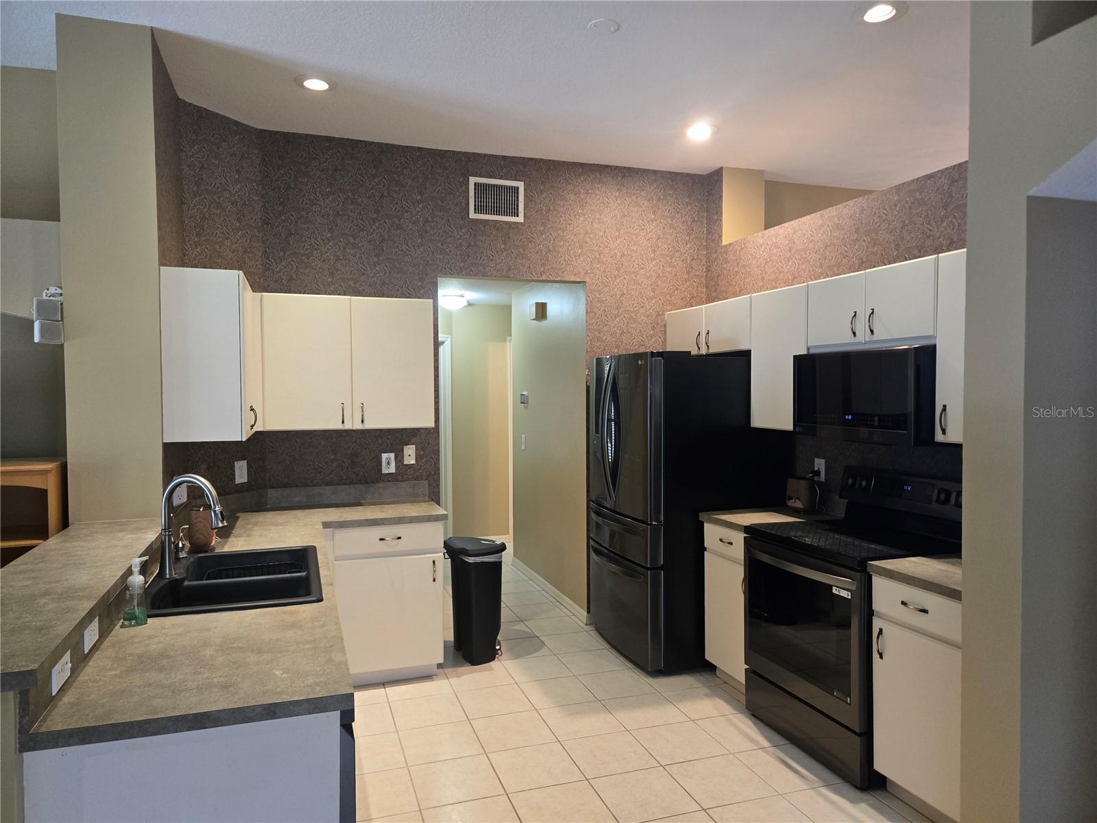 31329 WRENCREST DR — photo 4