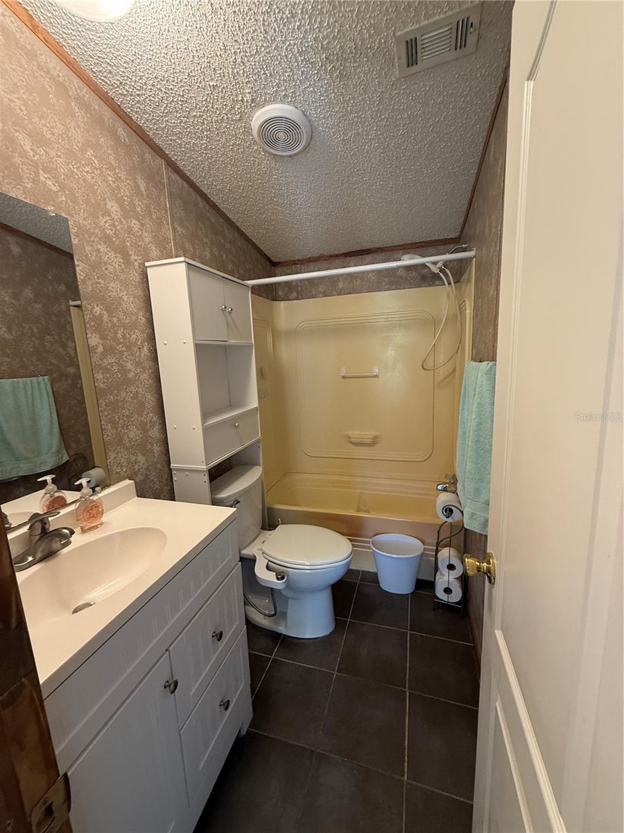 6100 62ND AVE N #15 — photo 10