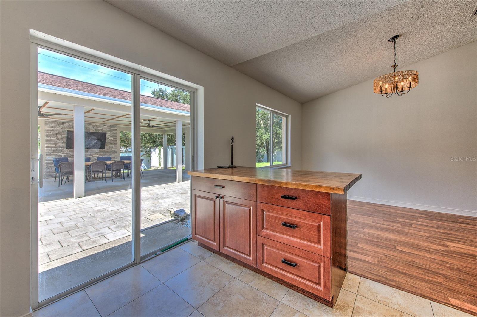319 ABIGAIL RD — photo 15