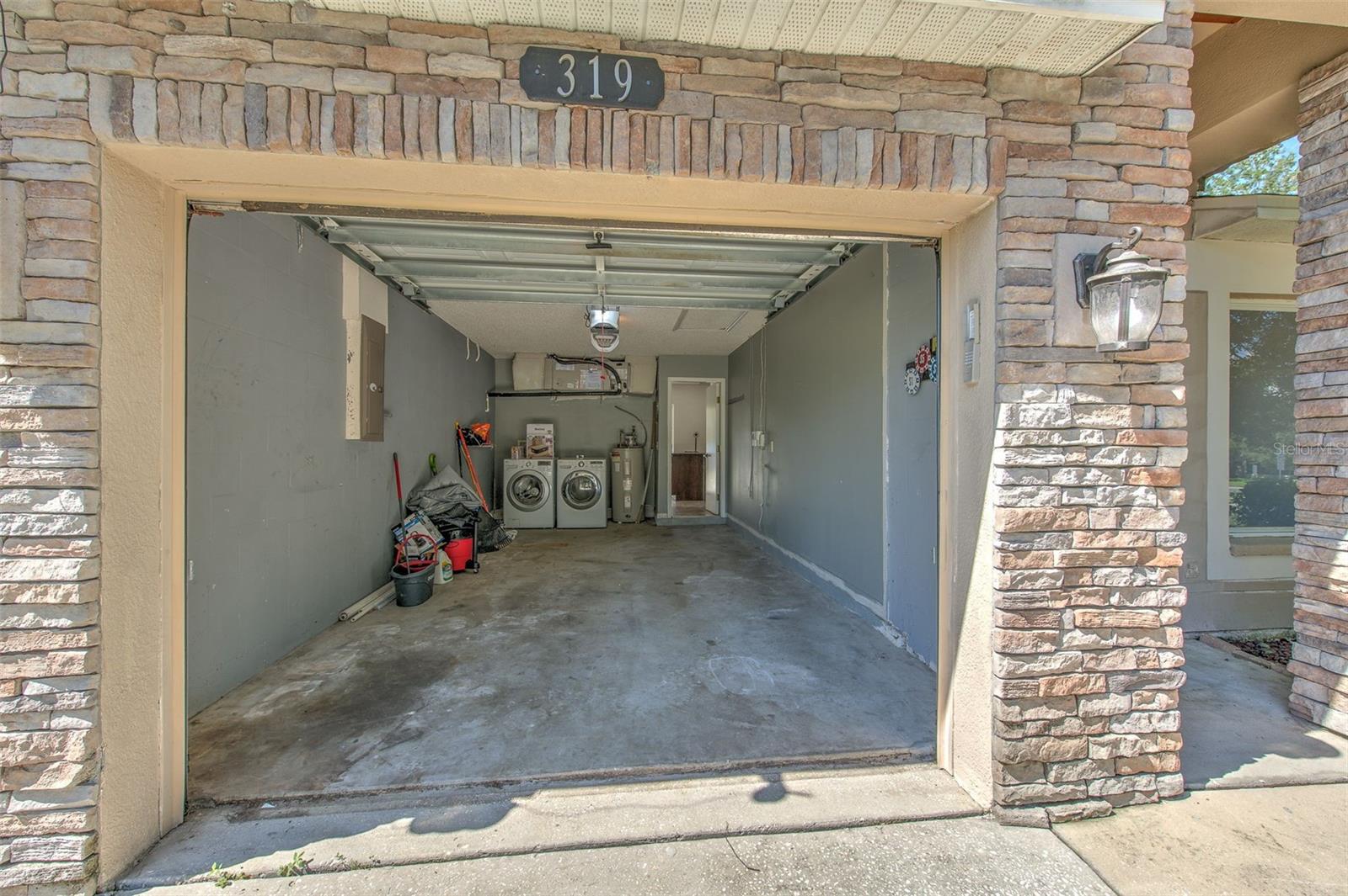 319 ABIGAIL RD — photo 24
