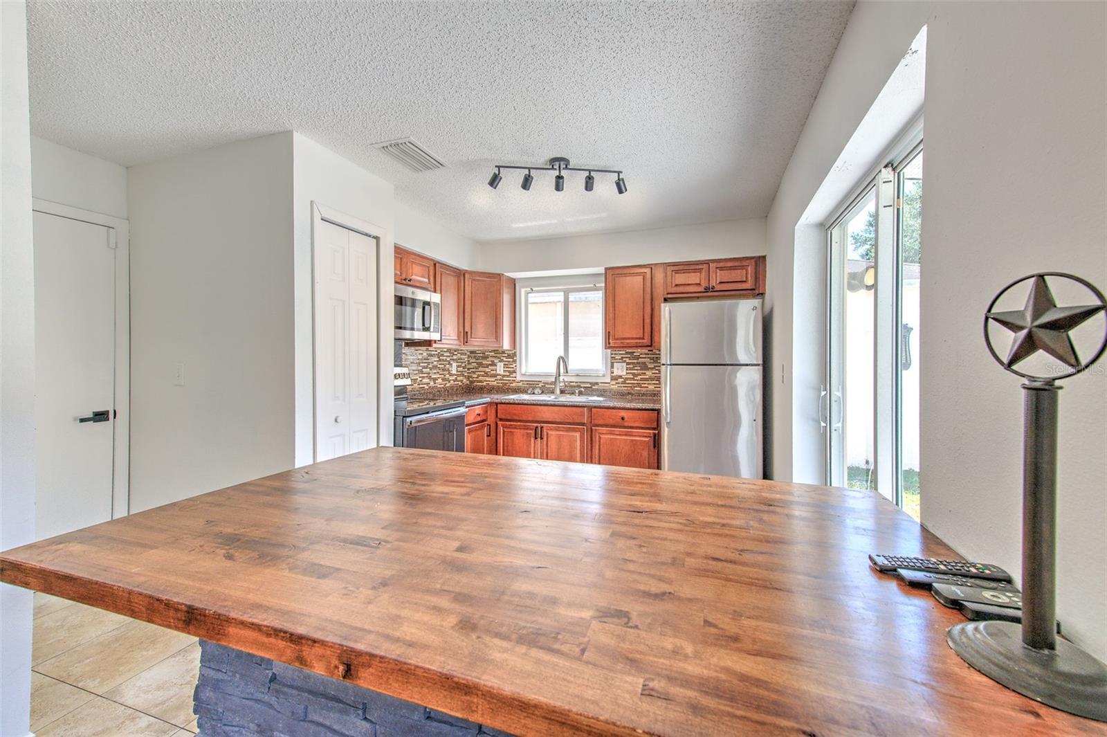 319 ABIGAIL RD — photo 13