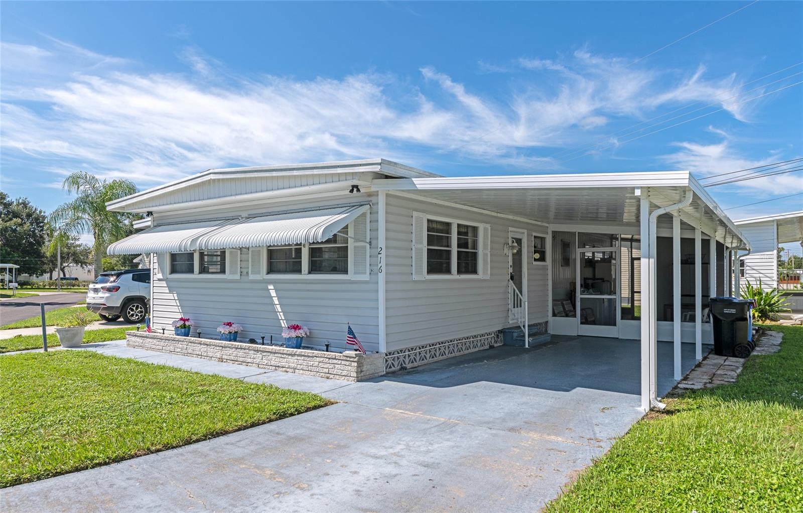 216 OUTER DR E — photo 33