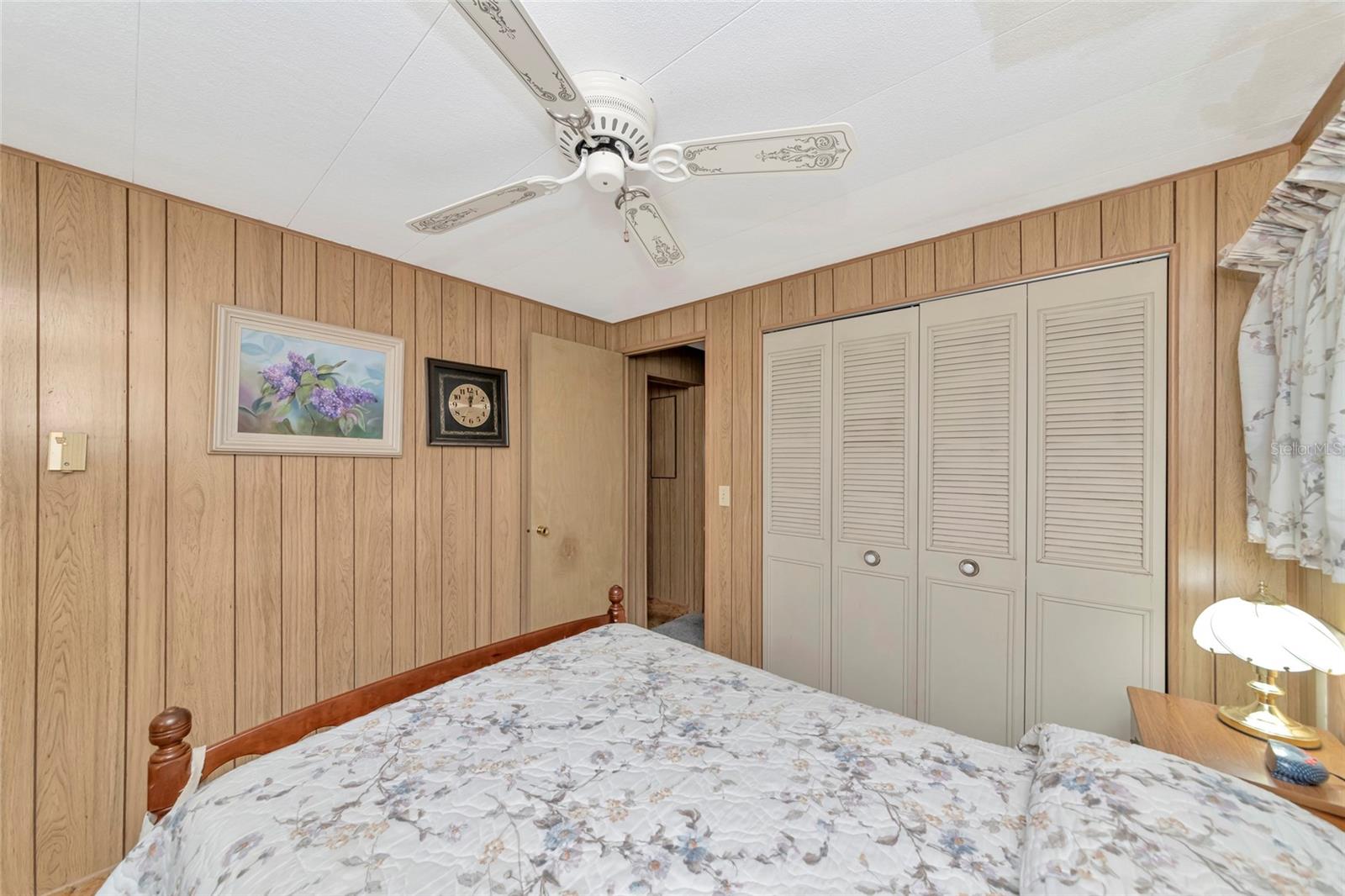 216 OUTER DR E — photo 7