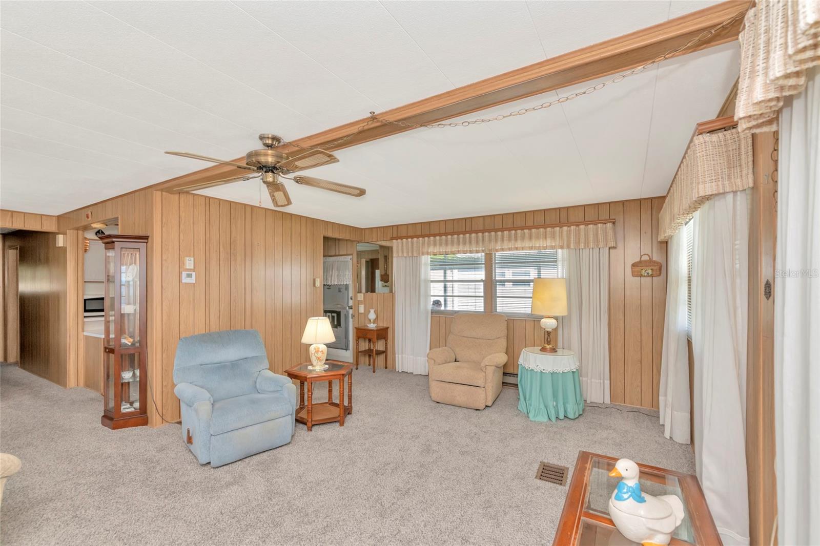 216 OUTER DR E — photo 23