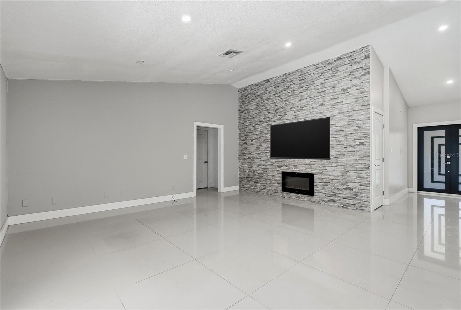 12726 BARRETT DR — photo 19