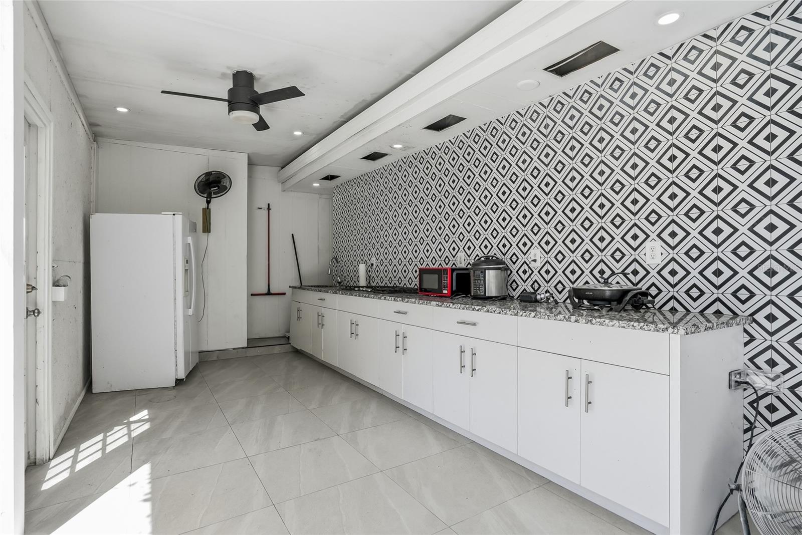 12726 BARRETT DR — photo 48