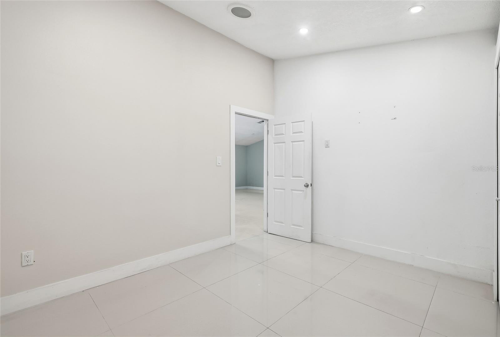 12726 BARRETT DR — photo 29