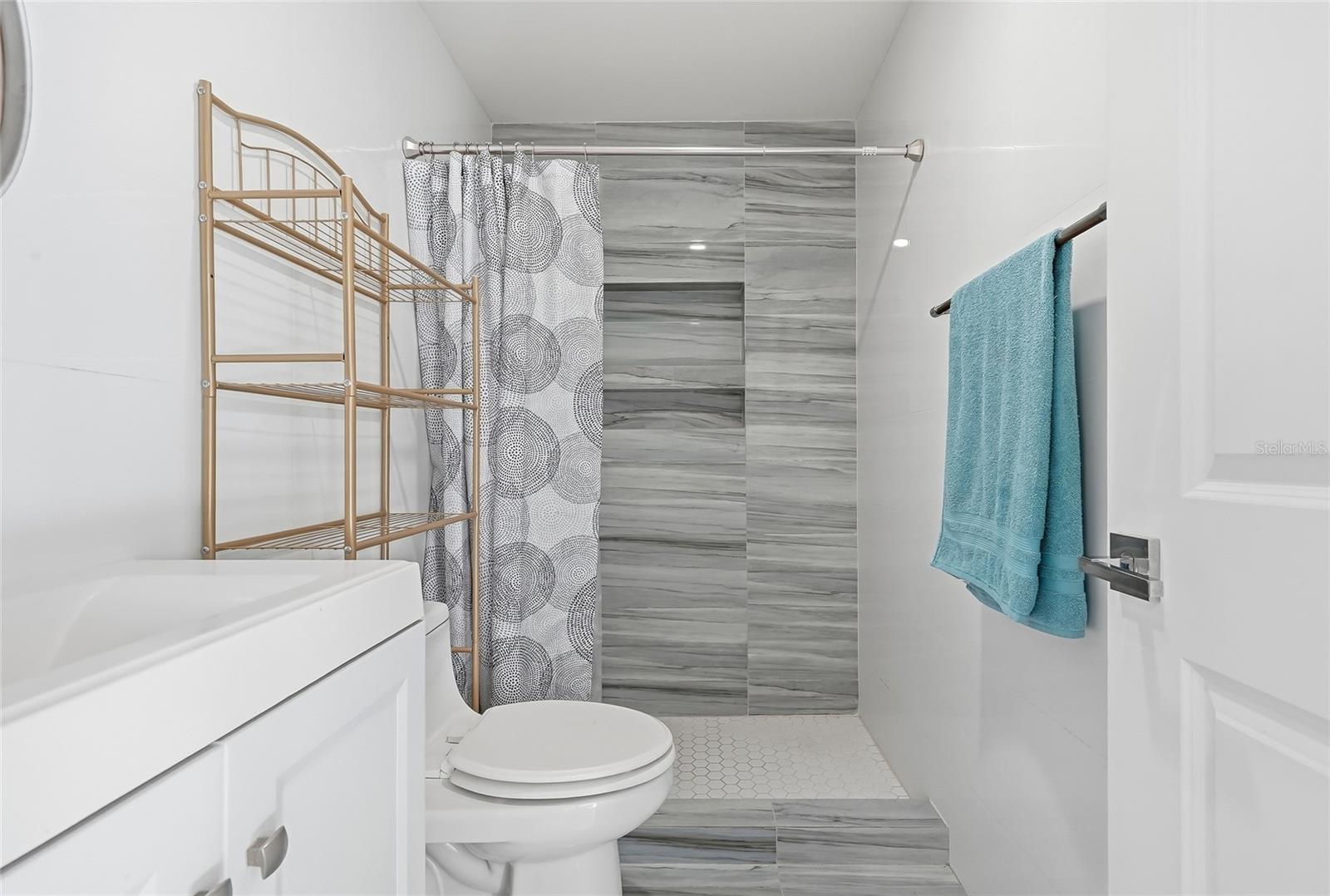 12726 BARRETT DR — photo 22