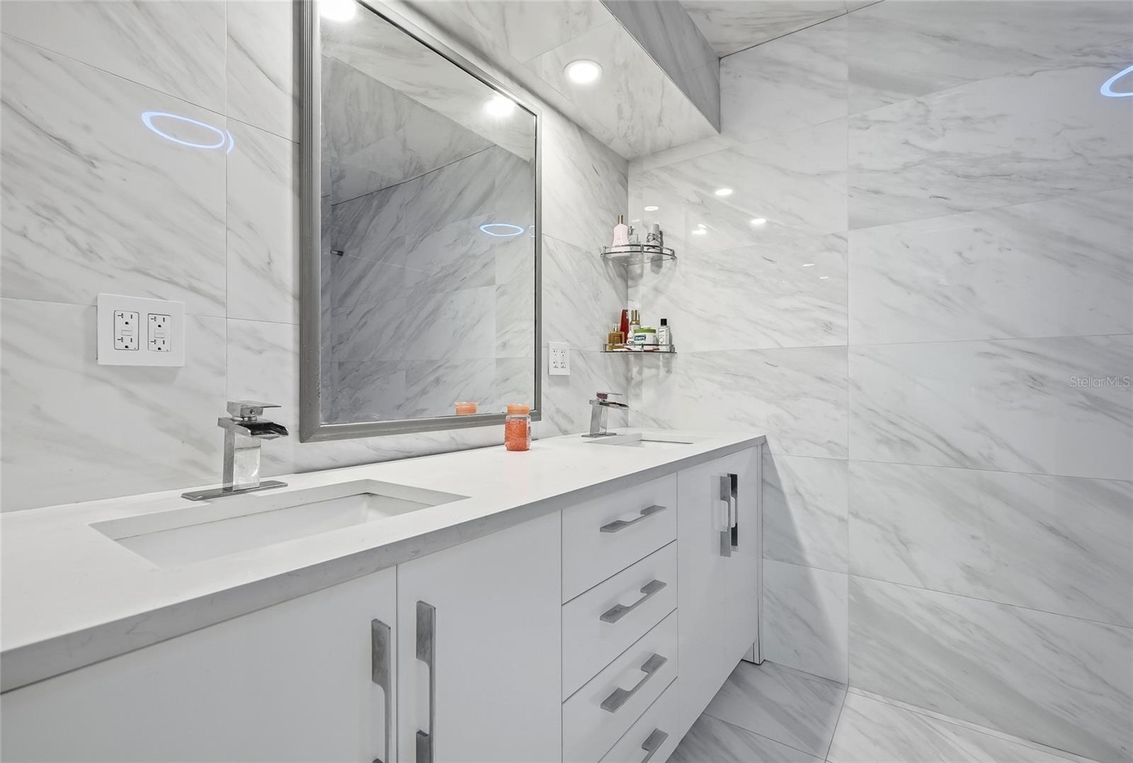 12726 BARRETT DR — photo 32