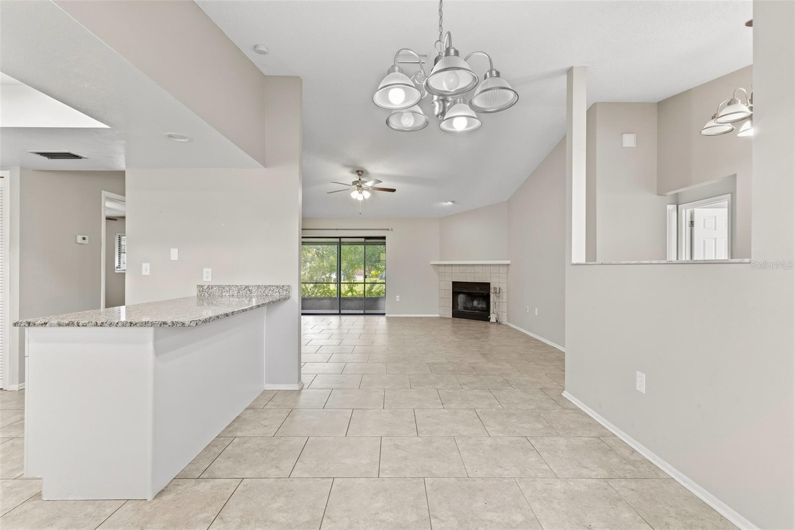 2475 WOOD OAK DR — photo 11