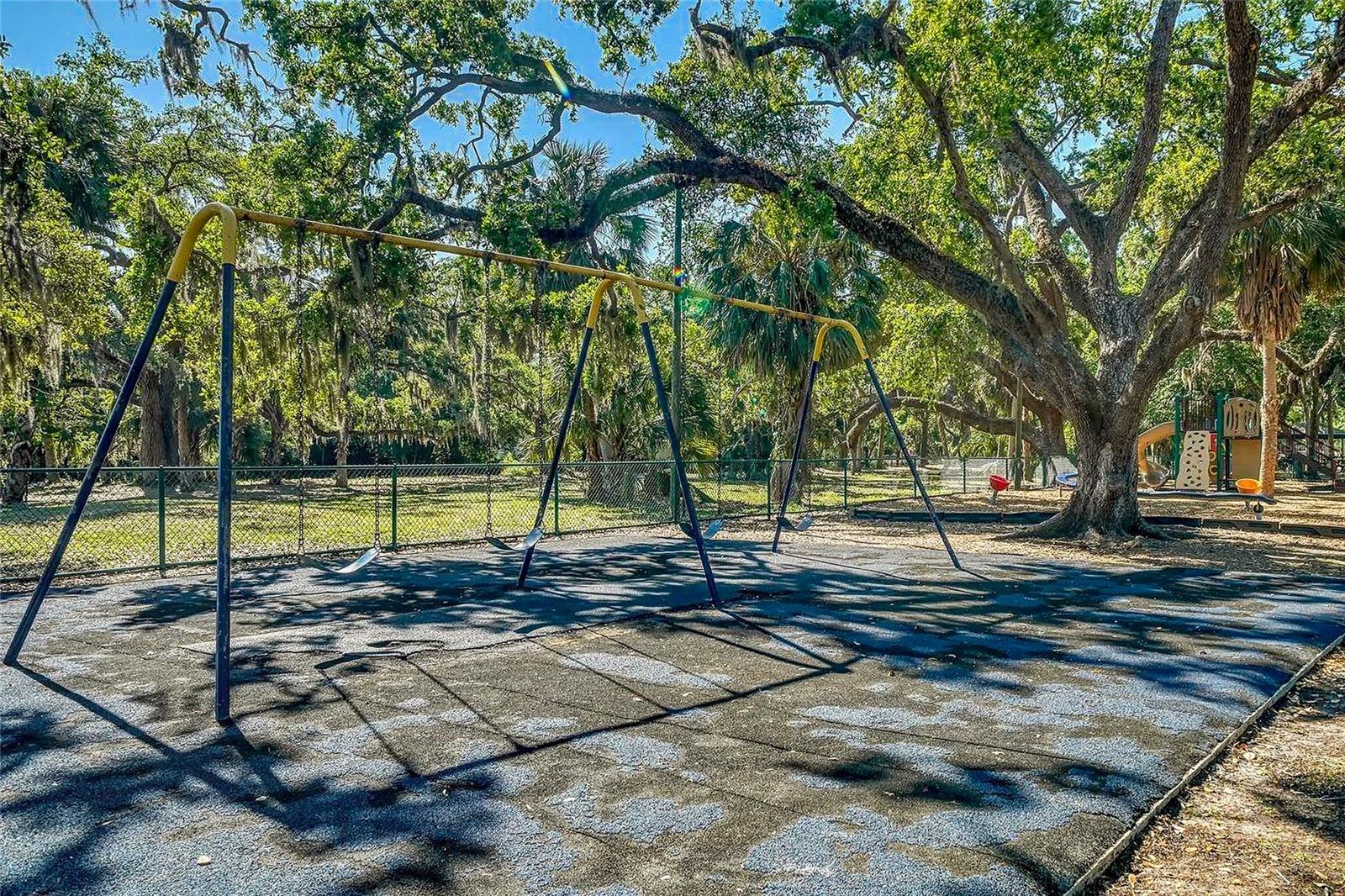 2475 WOOD OAK DR — photo 52