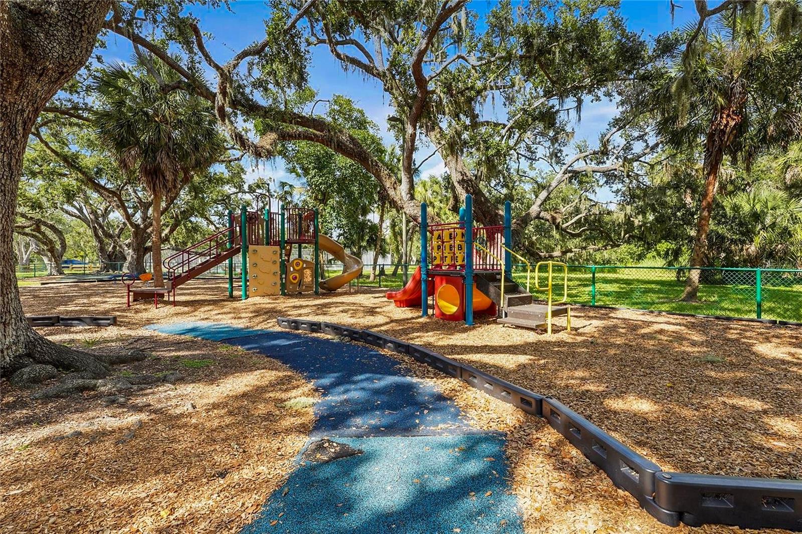 2475 WOOD OAK DR — photo 54