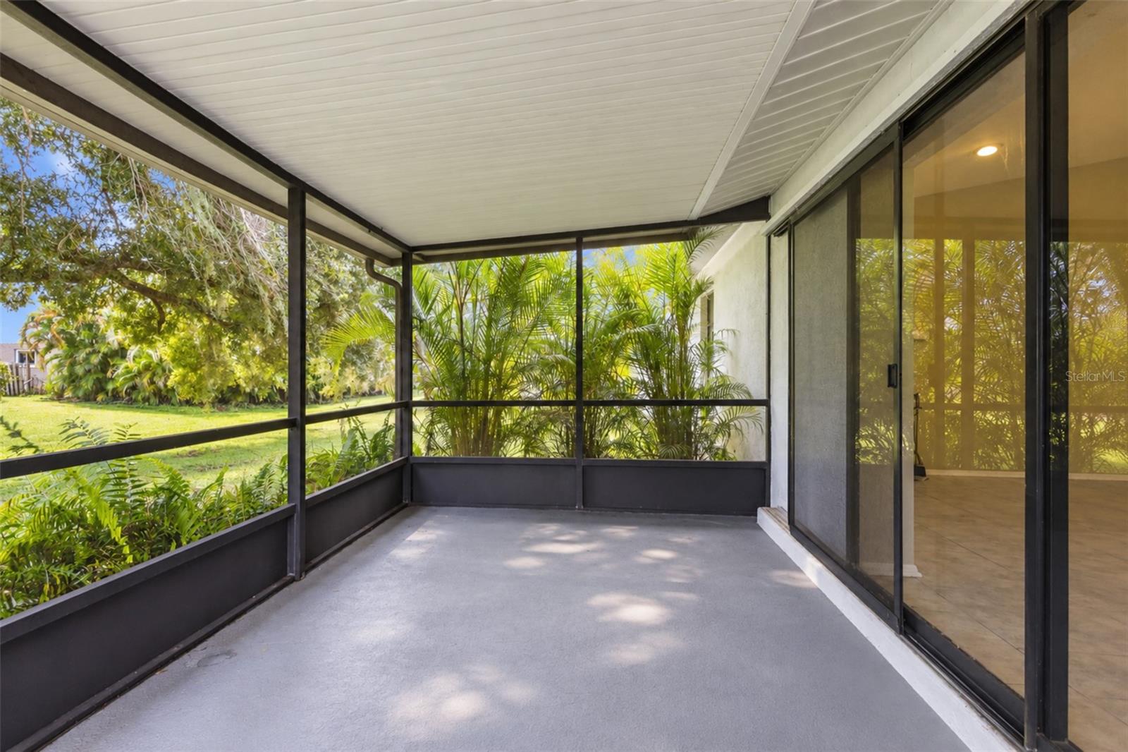 2475 WOOD OAK DR — photo 25