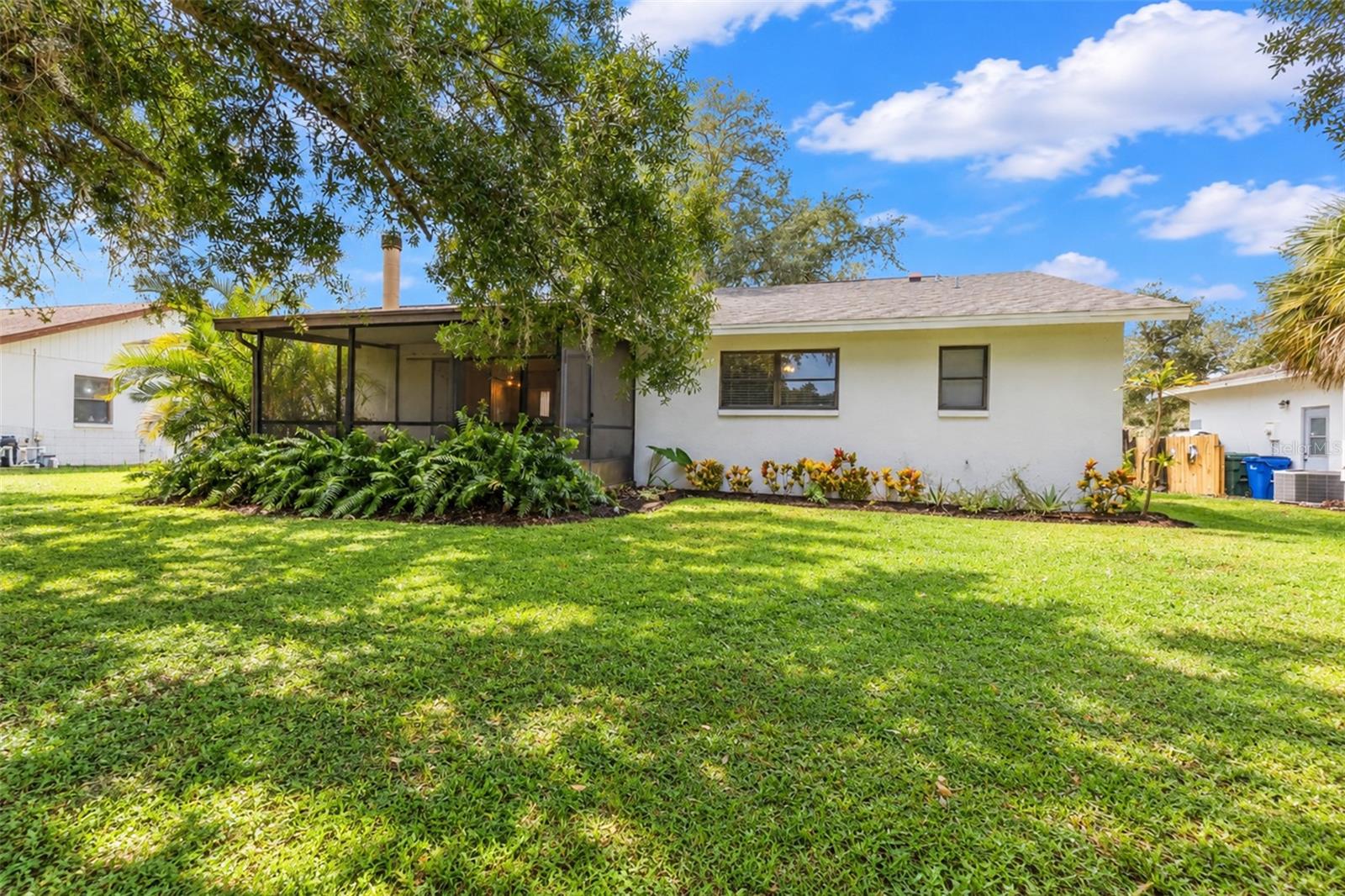 2475 WOOD OAK DR — photo 27