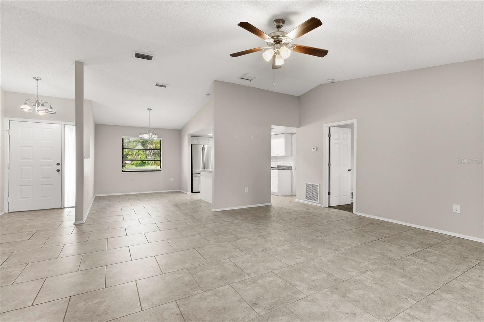 2475 WOOD OAK DR — photo 19