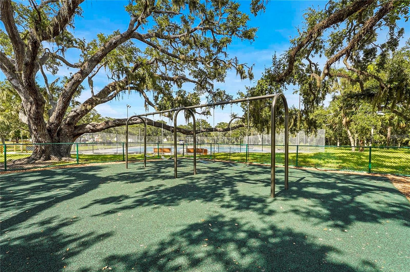 2475 WOOD OAK DR — photo 55