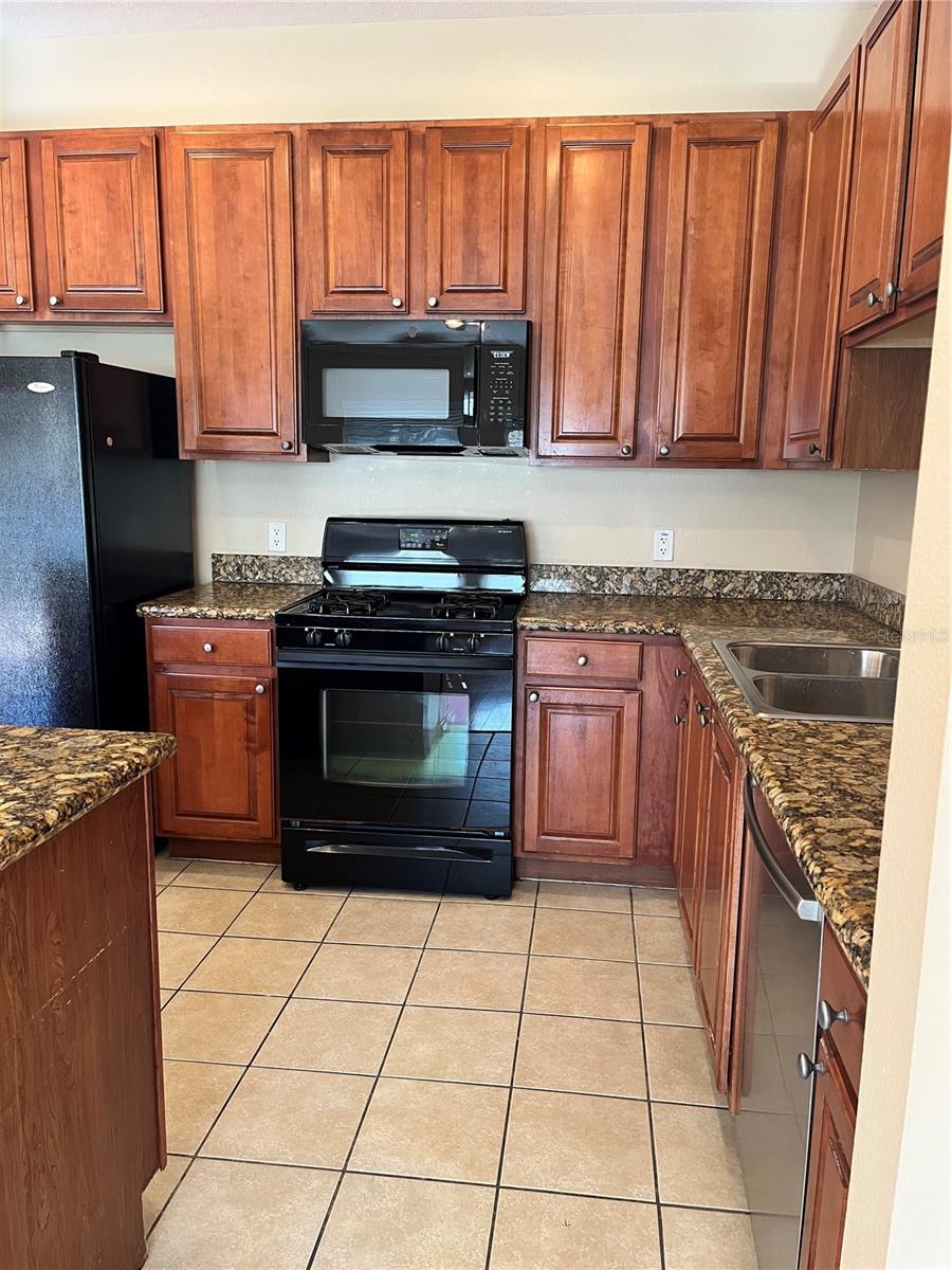 512 JASMINE WAY — photo 12