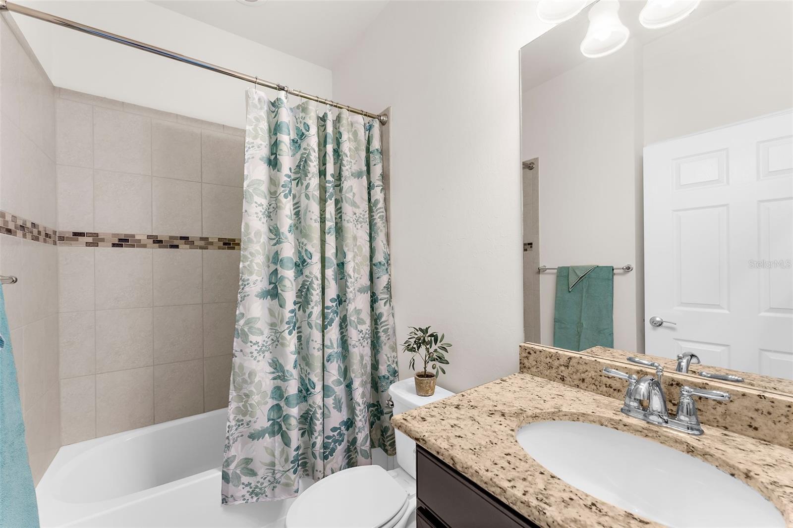 13825 KARINA ST — photo 27