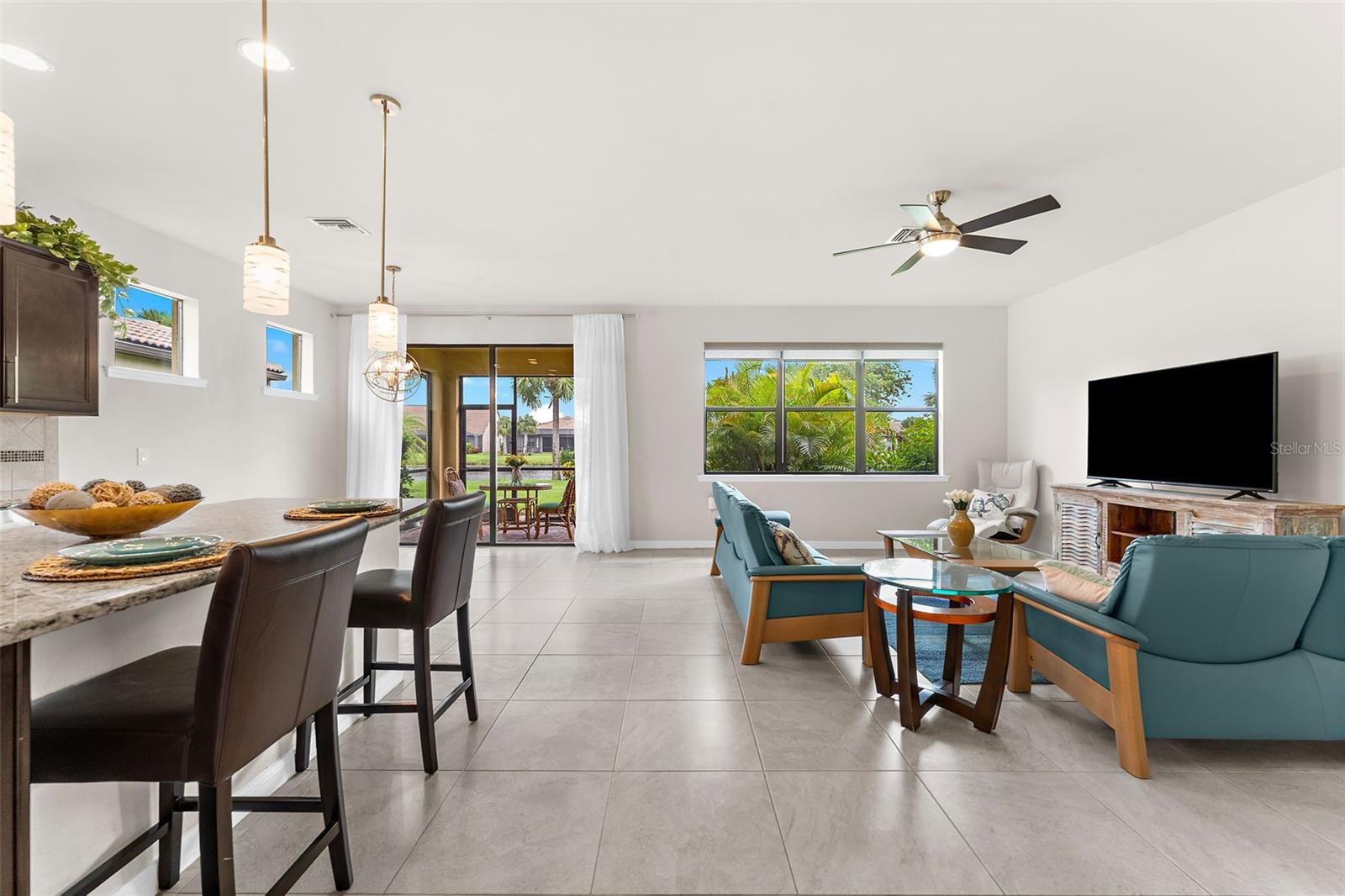 13825 KARINA ST — photo 7