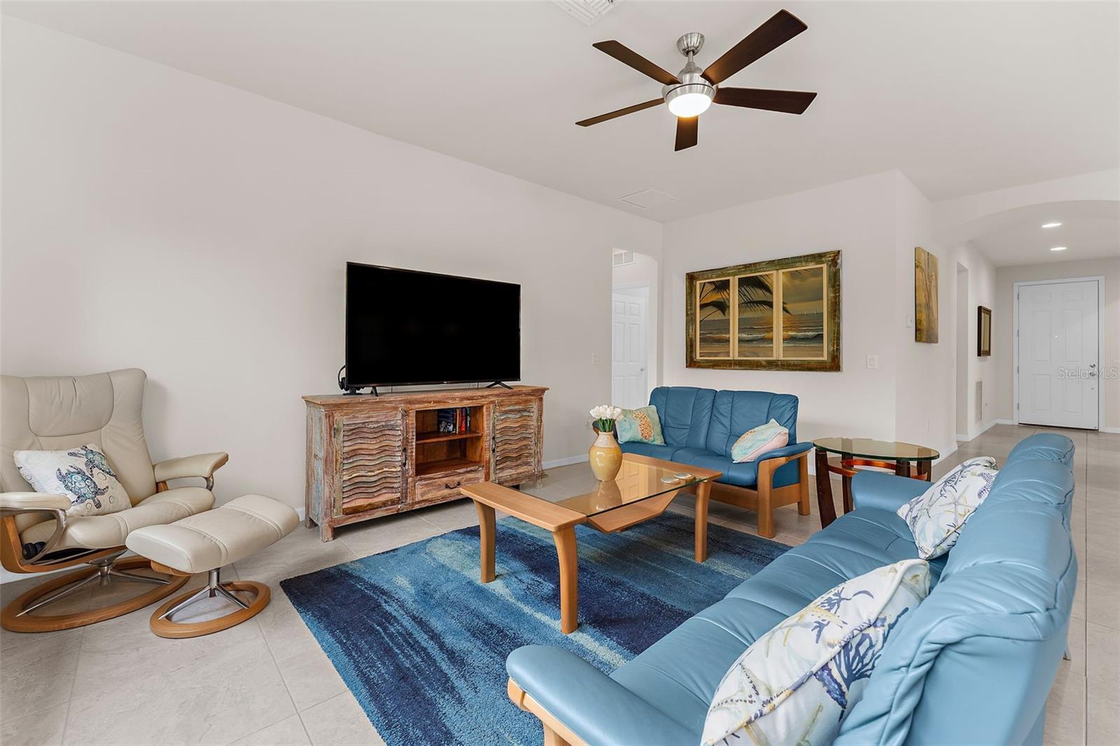 13825 KARINA ST — photo 17
